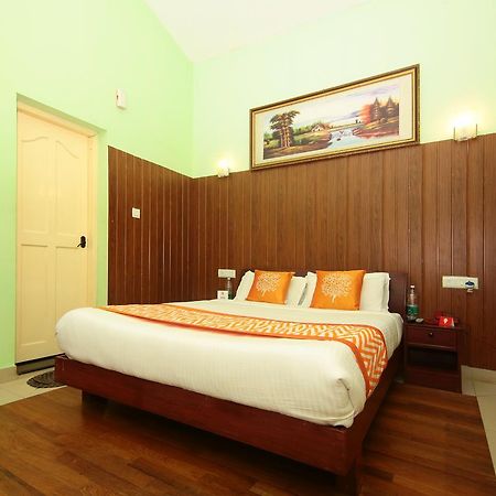 Oyo 4651 Woodpecker Resort Munnar Eksteriør billede