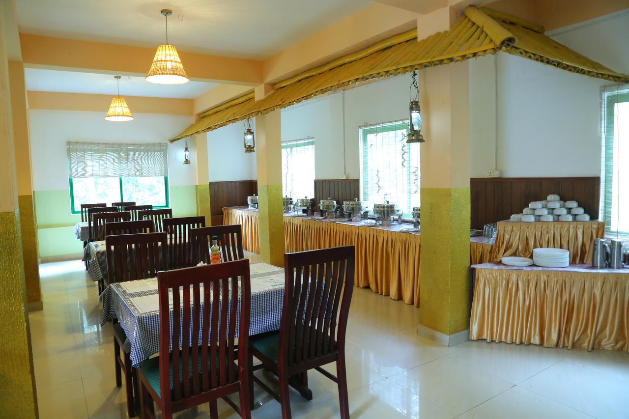 Oyo 4651 Woodpecker Resort Munnar Eksteriør billede