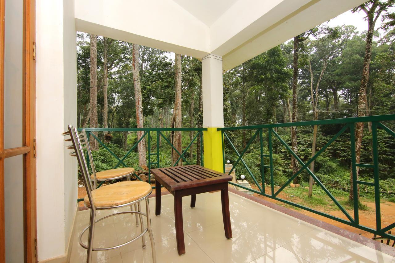 Oyo 4651 Woodpecker Resort Munnar Eksteriør billede